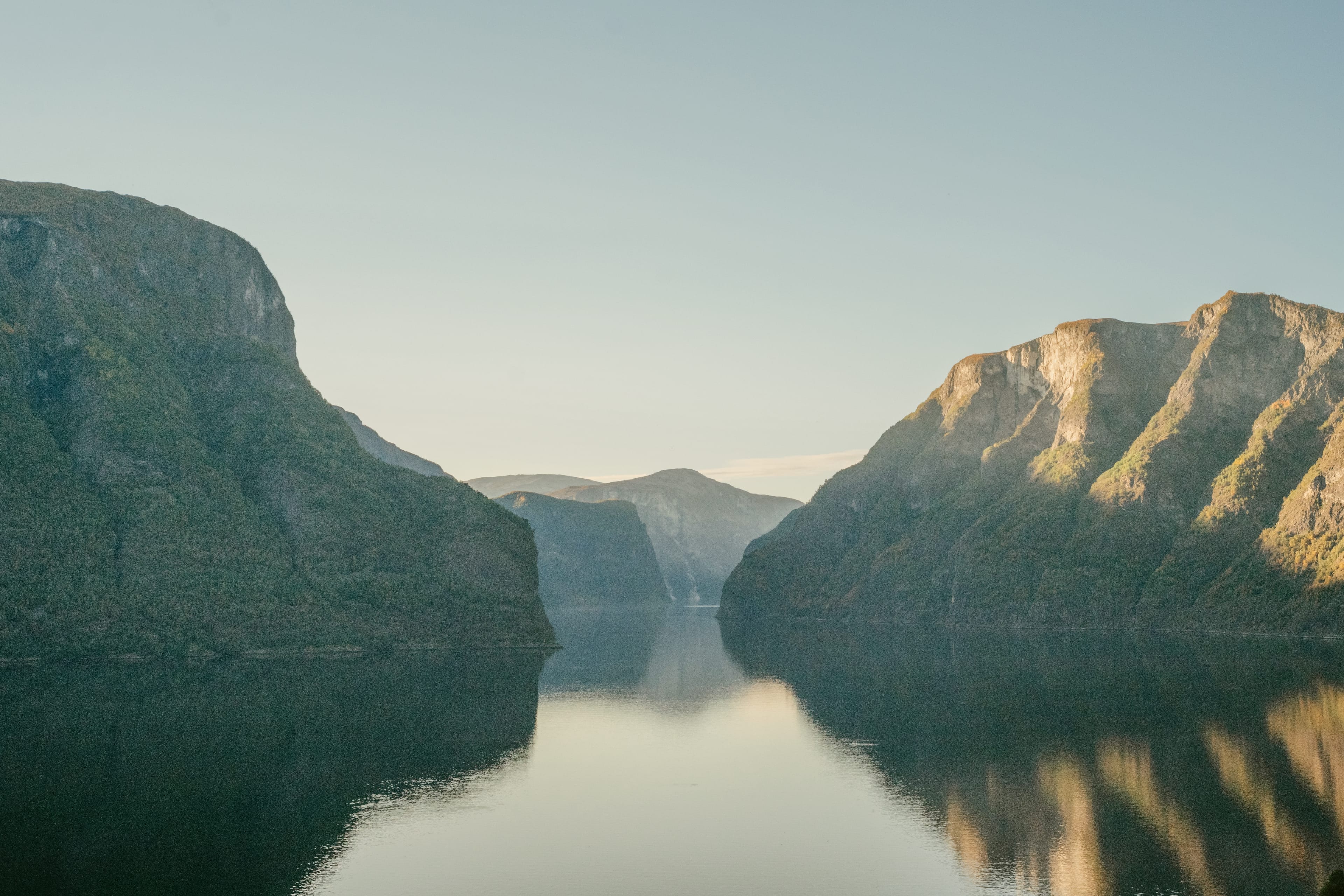 [Cover image for Norge]